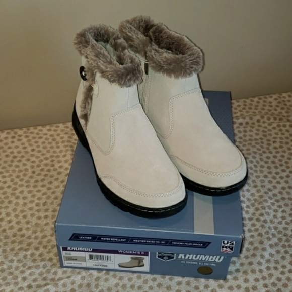 Khombu Women Boots, Size 8 Color Cream - Picture 6 of 10